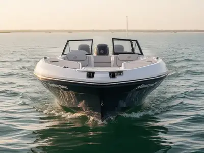 2023 Hurricane SunDeck 235 OB