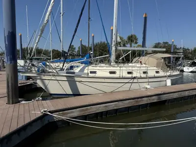 1999 Island Packet 380