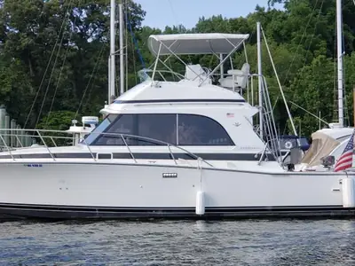 Bertram II FLYBRIDGE CRUISER