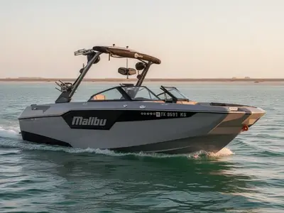 2023 Malibu M220