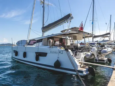 Fountaine Pajot Astrea 42