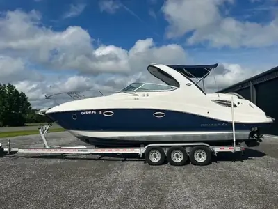 2013 Rinker 290 Express Cruiser