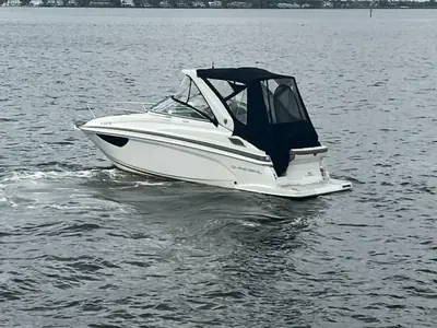 2018 Regal 28 Express