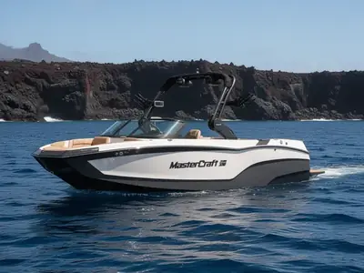 2026 MasterCraft XT22