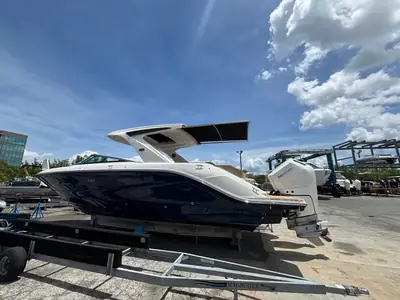 2026 Sea Ray SLX 310 Outboard