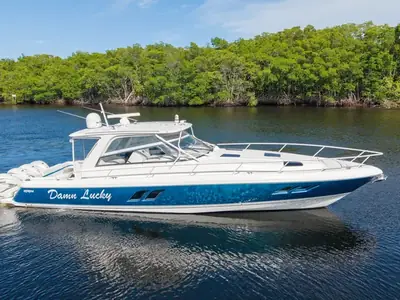2019 Intrepid 475 Sport Yacht
