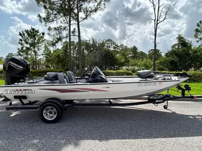 Triton 18 C TX