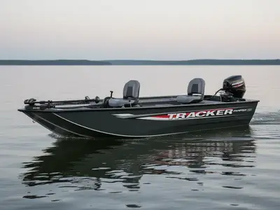2025 Tracker PANFISH 17