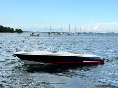 2004 Chris-Craft 28 Corsair