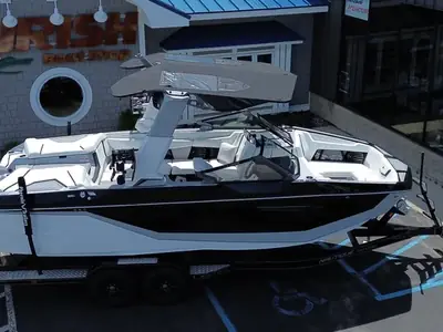 Nautique G23