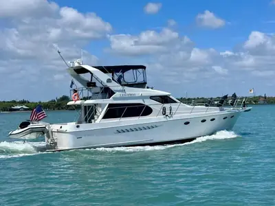 2005 Ocean Alexander 48