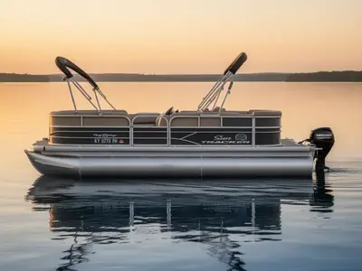 2017 Sun Tracker PARTY BARGE 20 DLX