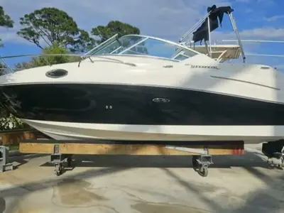 Sea Ray 240 Sundancer