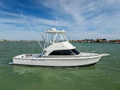Bertram 35 Flybridge