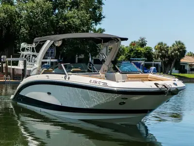 2022 Sea Ray SDX 290