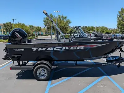 2026 Tracker Pro Guide V-175 Combo