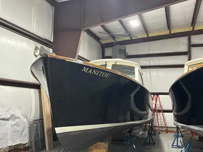 2004 hinckley 36 Picnic Boat