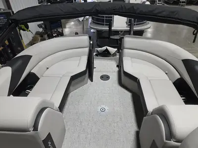 Trifecta Pontoons 22RF LE