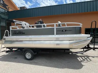 2026 Sun Tracker BASS BUGGY 16 XL SELECT