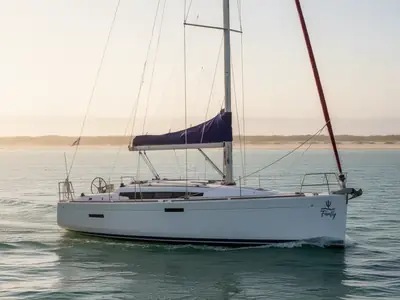 2018 Jeanneau Sun Odyssey 389