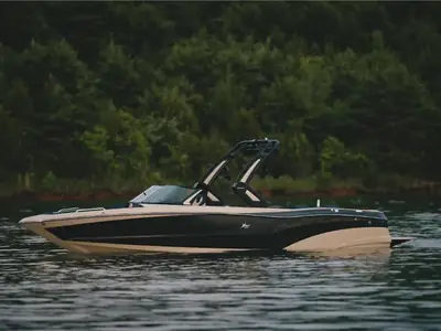 2022 MasterCraft XT25