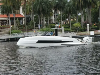 Astondoa 377 Coupe Outboard