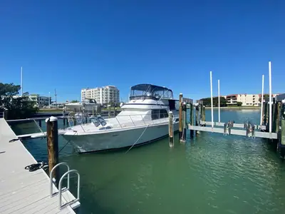 Chris-Craft 427 CATALINA