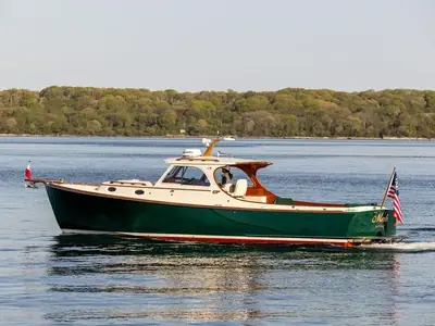 2000 hinckley 36 Picnic Boat