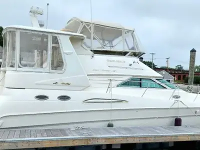 1999 Sea Ray 420 Aft Cabin