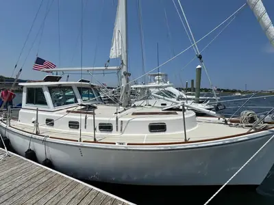 Cape Dory 30 Hood