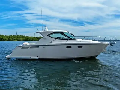 2008 Tiara 3500 Sovran