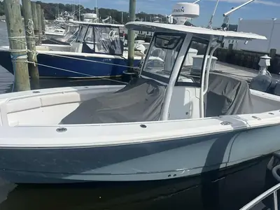 2021 Sea Hunt GAMEFISH 27 CB