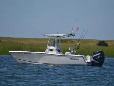 2015 Mako 214 CENTER CONSOLE