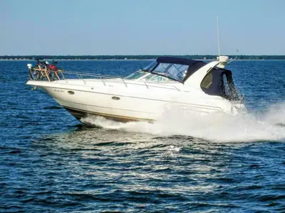 Cruisers 3575 ESPRIT