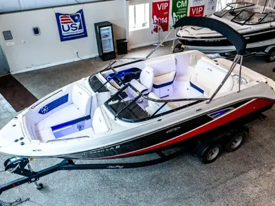2020 Sea Ray SLX 230