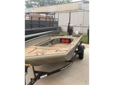 Tracker GRIZZLY 1756 T MARSH