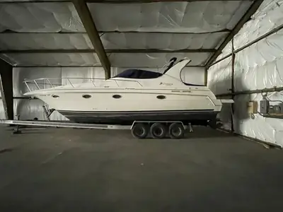 2002 Cruisers 3372 EXPRESS