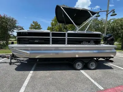 Sun Tracker PARTY BARGE 20 DLX