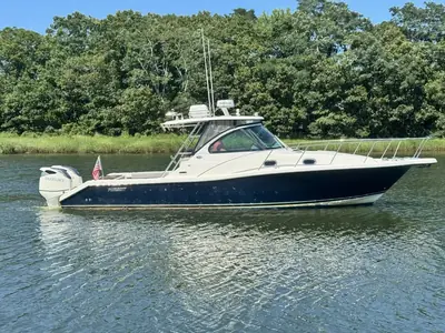 Pursuit 3370 OFFSHORE