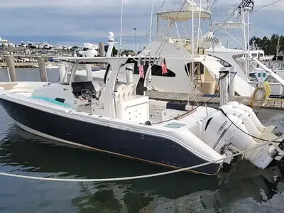 2018 Edgewater Power 370CC