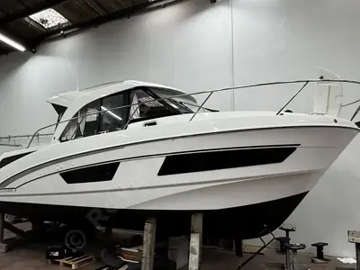  Beneteau Antares 9