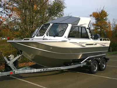 Thunder Jet 185 Luxor