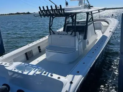 2022 Yellowfin 39