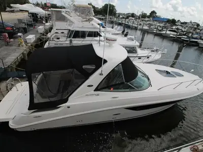 2015 Sea Ray 310 Sundancer