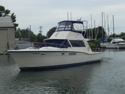 Hatteras 38 CONVERTIBLE