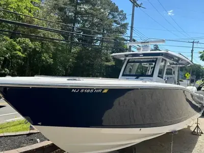 2022 Robalo R360