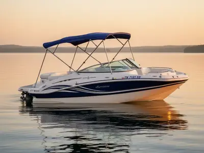 2012 Hurricane SUN DECK 2200