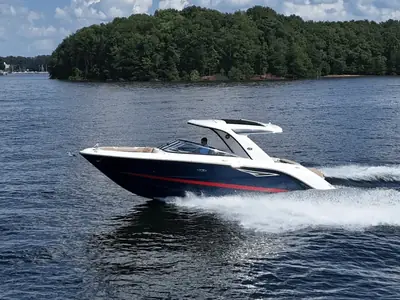 Sea Ray SLX 310