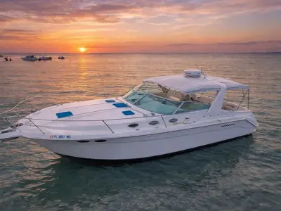 1994 Sea Ray 370 Express Cruiser