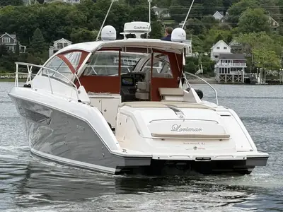 Pursuit SC 365i Sport Coupe